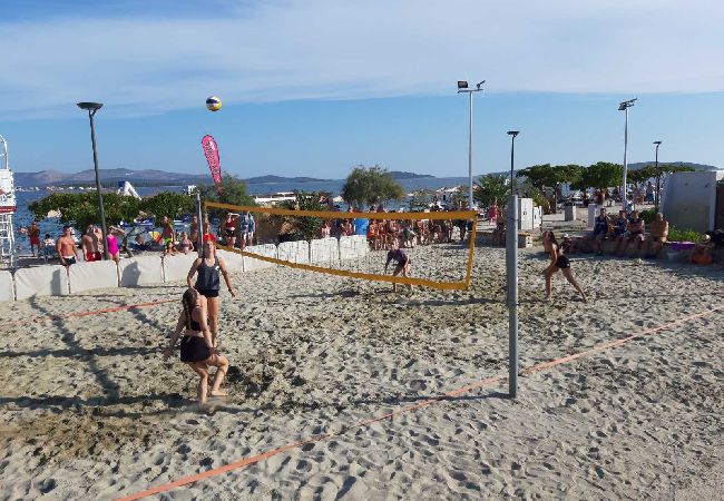 Appartement à Šibenik-Brodarica - Appartement dans Brodarica avec vue mer, terrasse, Climatisation, WIFI (3814-1) Appartement à Šibenik-Brodarica - Appartement dans Brodarica avec vue mer, terrasse, Climatisation, WIFI (3814-1)