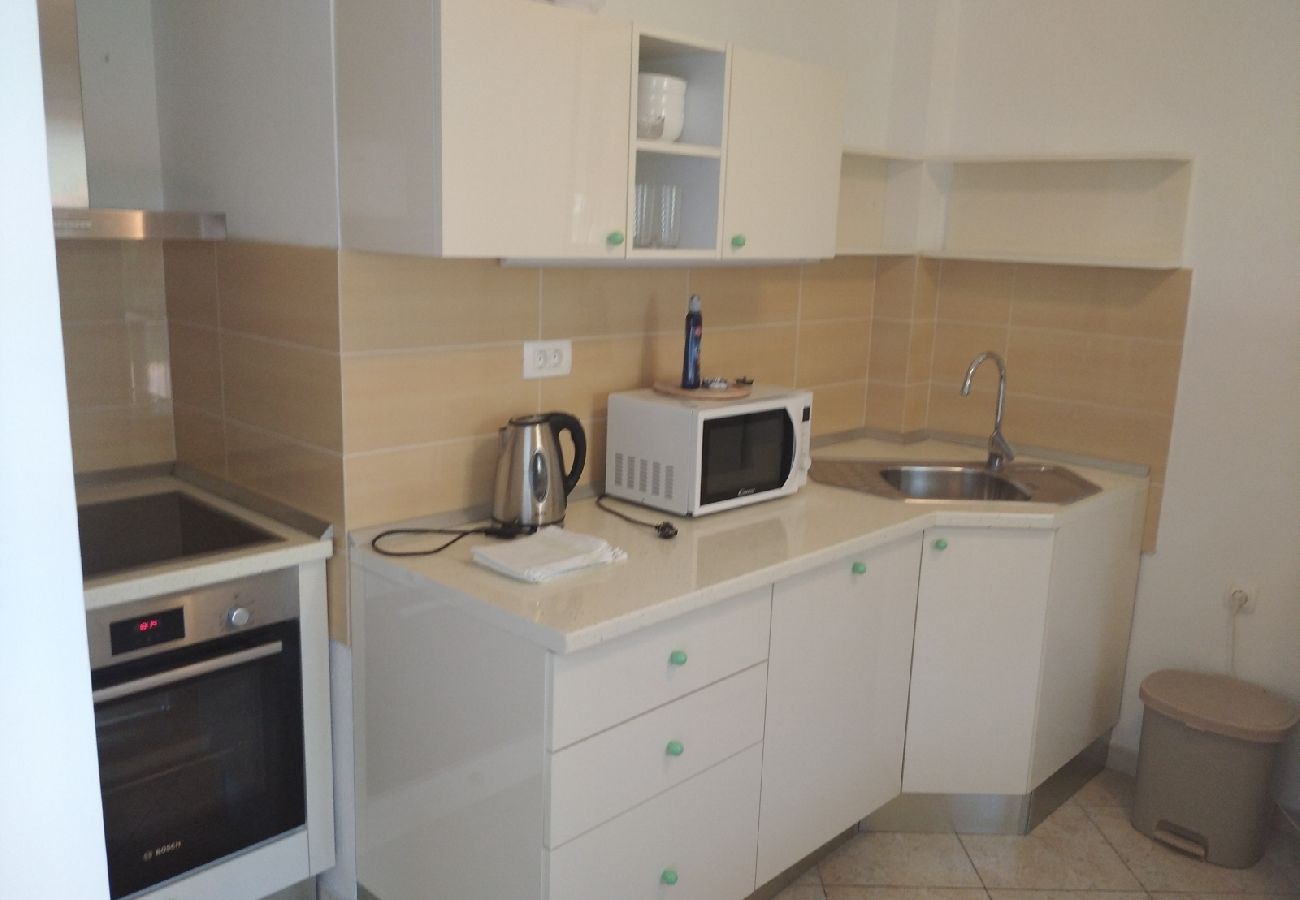 Appartement à Bol - Appartement dans Bol avec vue mer, Balcon, Climatisation, WIFI (3835-2)