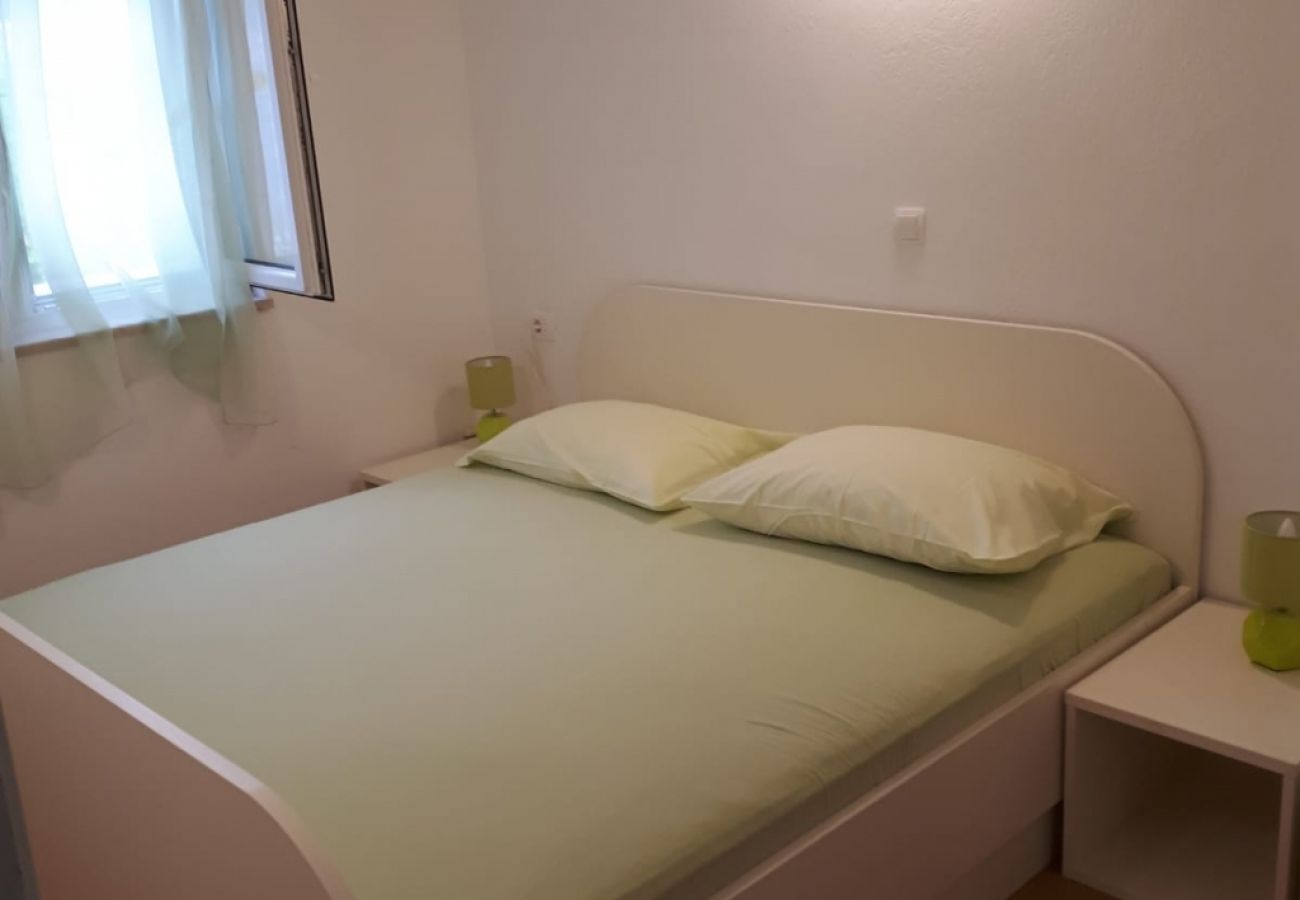 Appartement à Bol - Appartement dans Bol avec vue mer, Balcon, Climatisation, WIFI (3835-2)