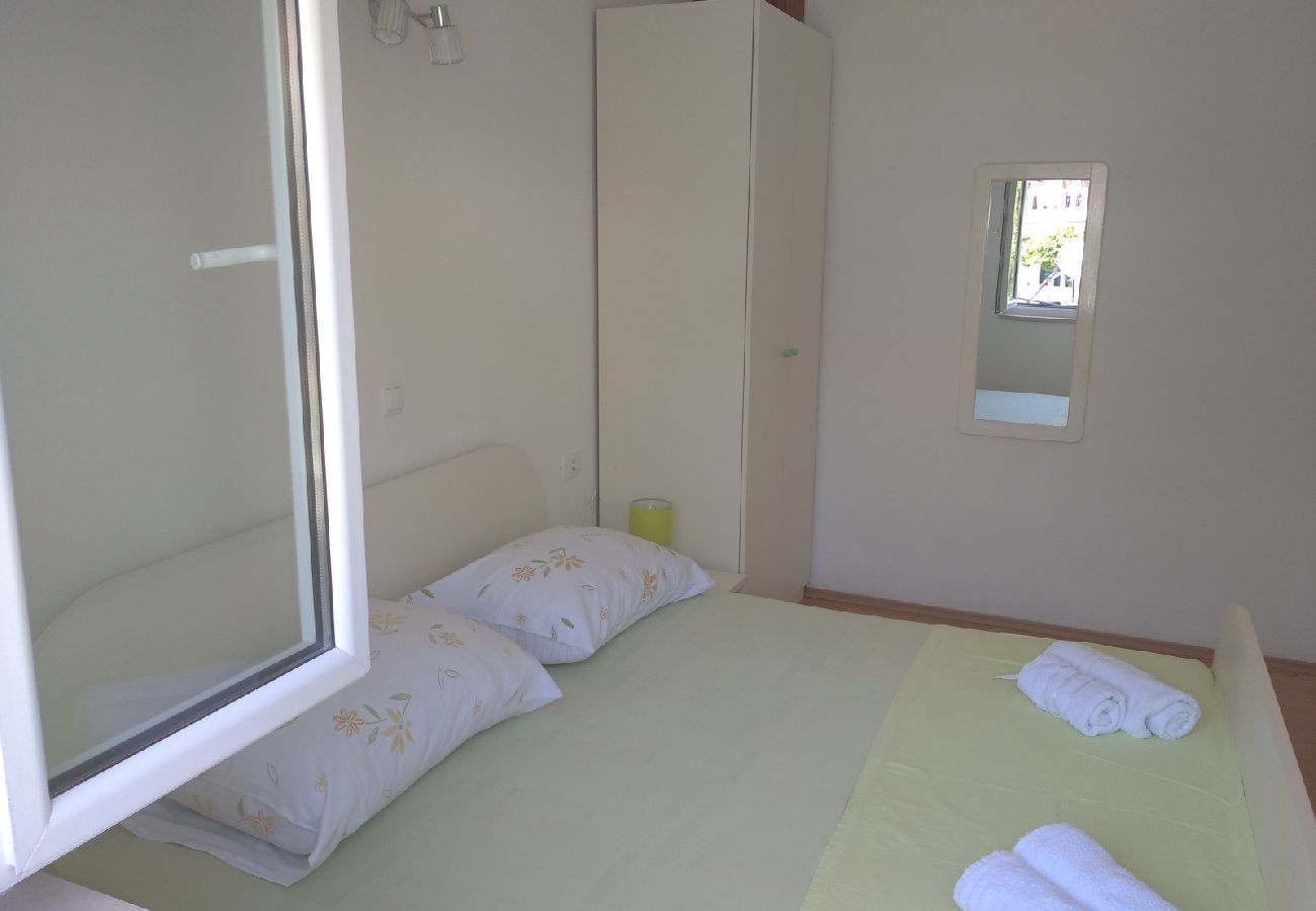 Appartement à Bol - Appartement dans Bol avec vue mer, Balcon, Climatisation, WIFI (3835-2)