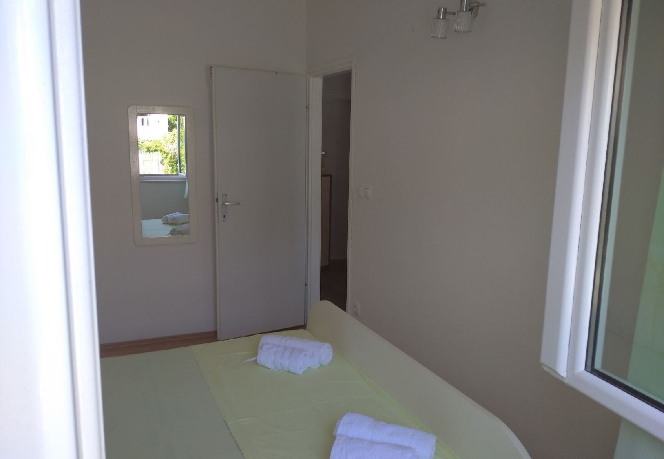 Appartement à Bol - Appartement dans Bol avec vue mer, Balcon, Climatisation, WIFI (3835-2)