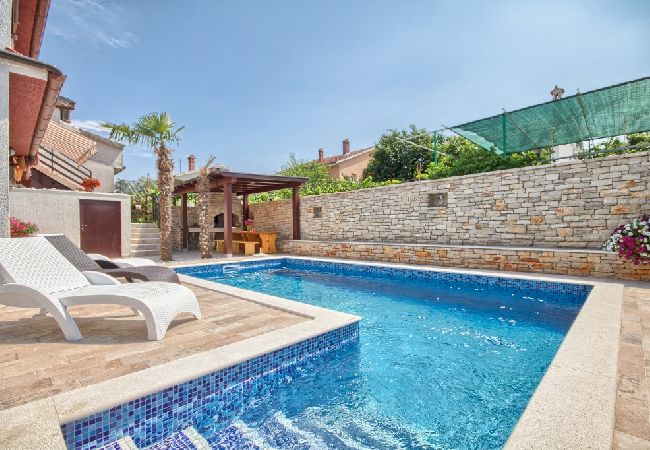 Appartement à Štinjan - Appartement dans Štinjan avec vue mer, Balcon, Climatisation, WIFI (3326-5) Appartement à Štinjan - Appartement dans Štinjan avec vue mer, Balcon, Climatisation, WIFI (3326-5)