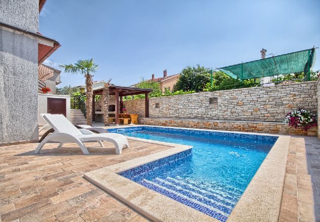 Appartement à Štinjan - Appartement dans Štinjan avec vue mer, Balcon, Climatisation, WIFI (3326-5) Appartement à Štinjan - Appartement dans Štinjan avec vue mer, Balcon, Climatisation, WIFI (3326-5)