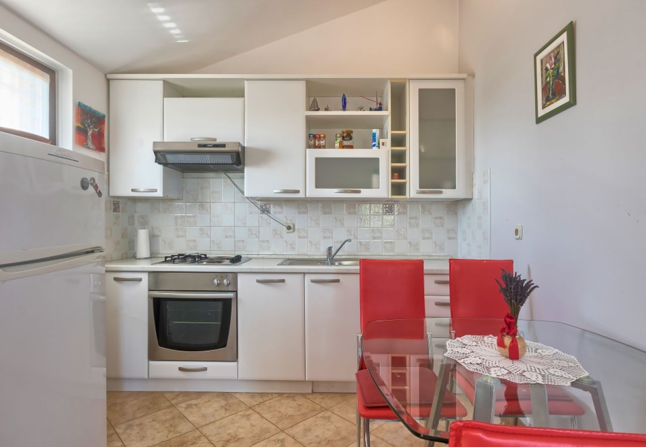 Appartement à Štinjan - Appartement dans Štinjan avec vue mer, Balcon, Climatisation, WIFI (3326-5)