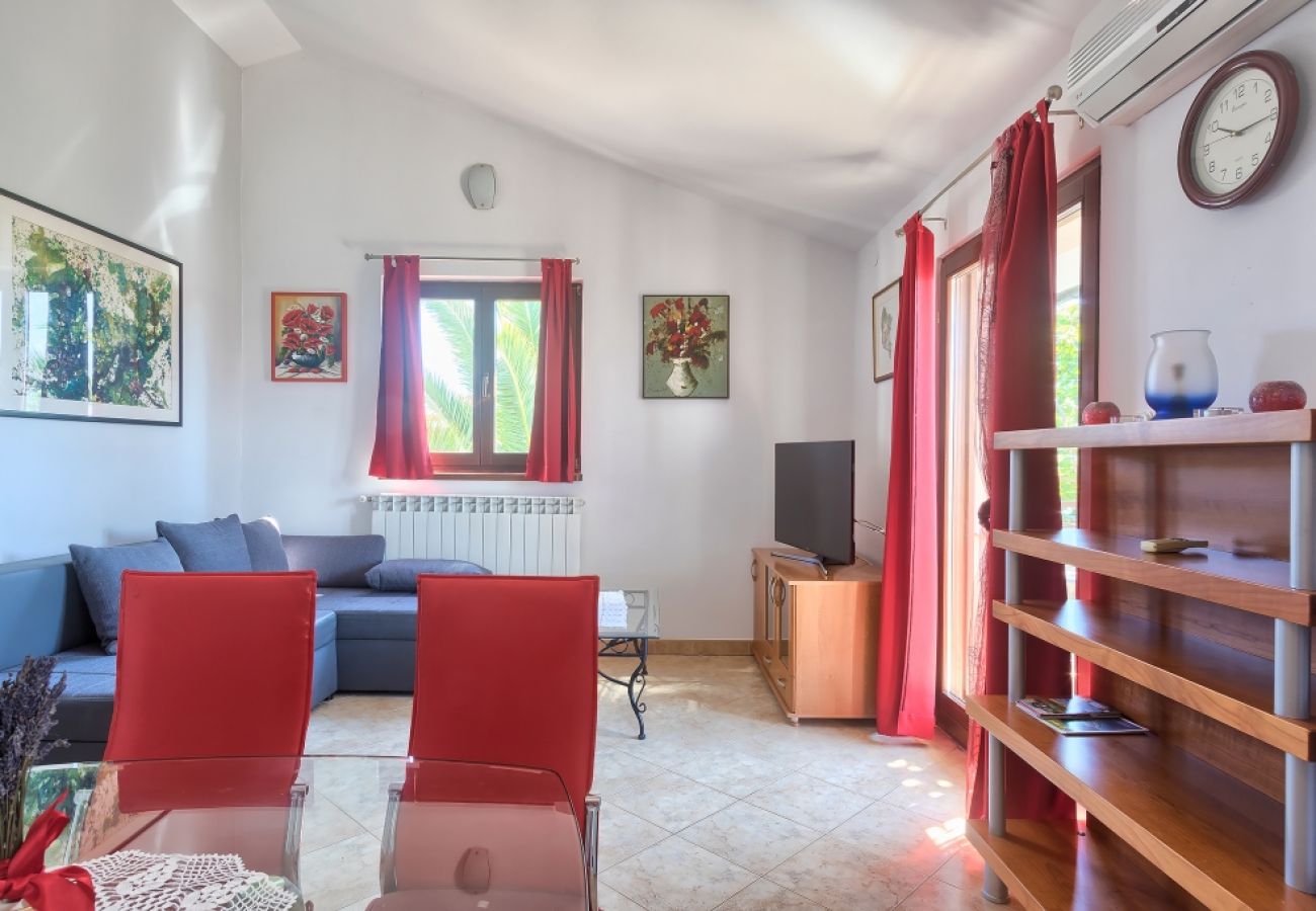 Appartement à Štinjan - Appartement dans Štinjan avec vue mer, Balcon, Climatisation, WIFI (3326-5)