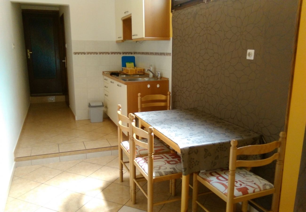 Appartement à Jadranovo - Appartement dans Jadranovo avec vue mer, Balcon, Climatisation, WIFI (3856-2)