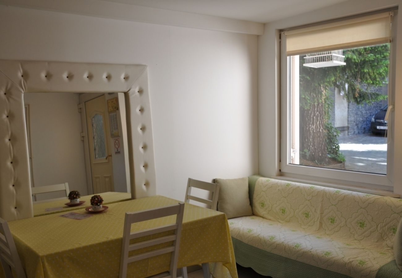 Appartement à Zagreb - Appartement dans Zagreb avec terrasse, Climatisation, WIFI, Machine à laver (3798-1)