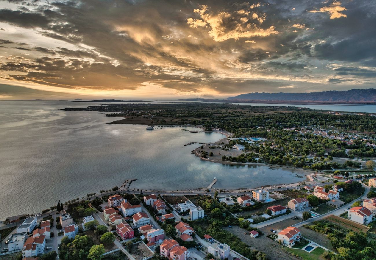 Appartement à Nin - Appartement dans Zaton (Zadar) avec terrasse, Climatisation, WIFI, Machine à laver (4141-1)