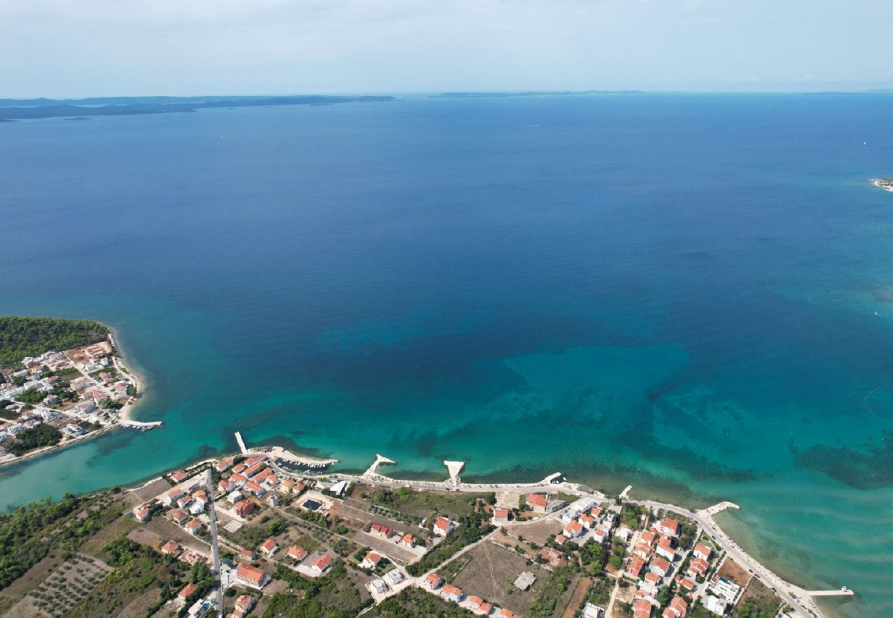 Appartement à Nin - Appartement dans Zaton (Zadar) avec terrasse, Climatisation, WIFI, Machine à laver (4141-1)