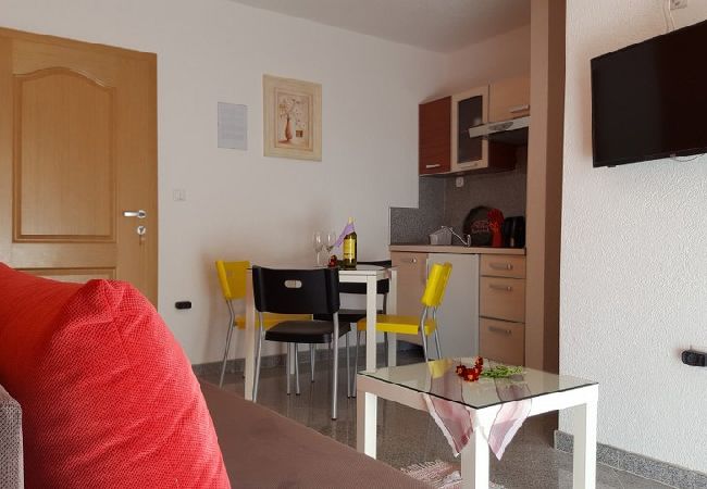 Appartement à Nin - Appartement dans Zaton (Zadar) avec terrasse, Climatisation, WIFI, Machine à laver (4141-2) Appartement à Nin - Appartement dans Zaton (Zadar) avec terrasse, Climatisation, WIFI, Machine à laver (4141-2)