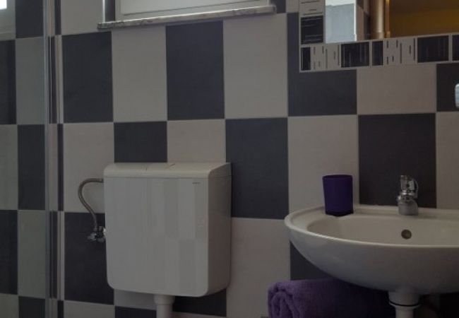 Appartement à Nin - Appartement dans Zaton (Zadar) avec terrasse, Climatisation, WIFI, Machine à laver (4141-2) Appartement à Nin - Appartement dans Zaton (Zadar) avec terrasse, Climatisation, WIFI, Machine à laver (4141-2)