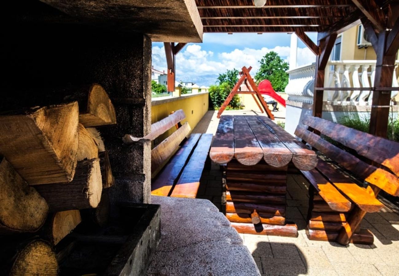 Chambres d'hôtes à Nin - Chambre dans Zaton (Zadar) avec vue mer, terrasse, WIFI, Machine à laver (4141-6)