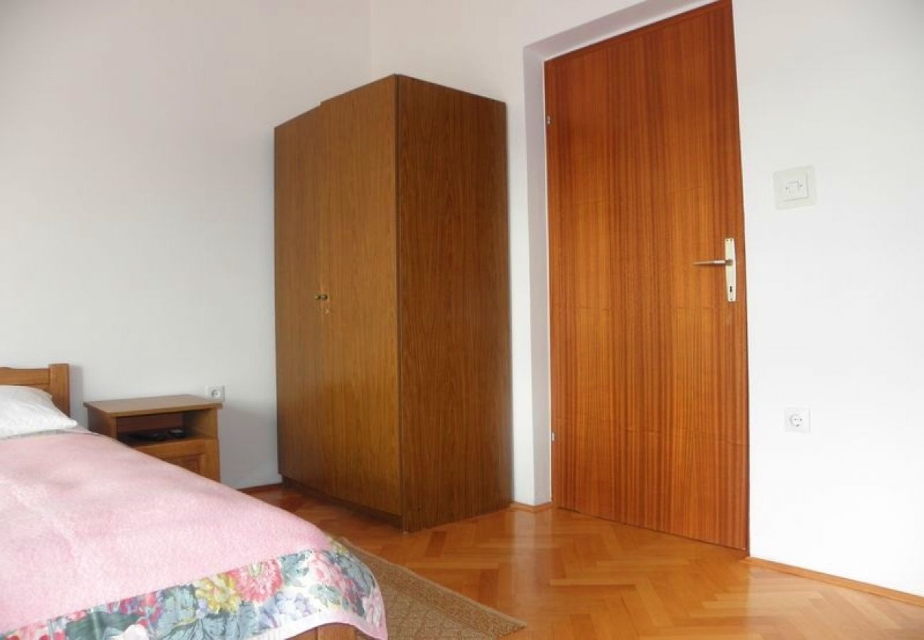 Appartement à Duce - Appartement dans Duće avec vue mer, Balcon, Climatisation, WIFI (4166-8)