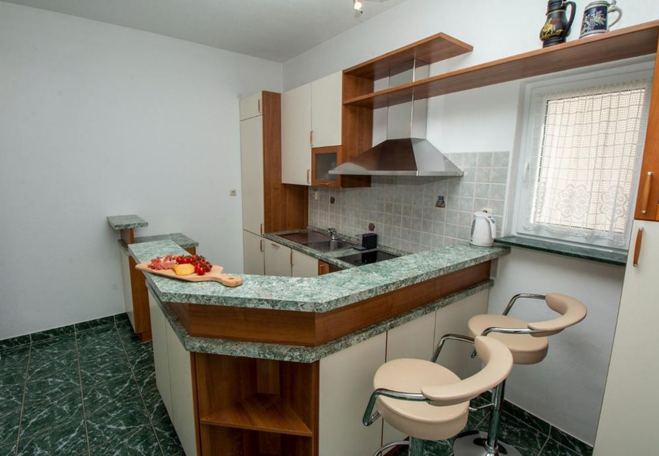 Appartement à Duce - Appartement dans Duće avec vue mer, Balcon, Climatisation, WIFI (4172-1)