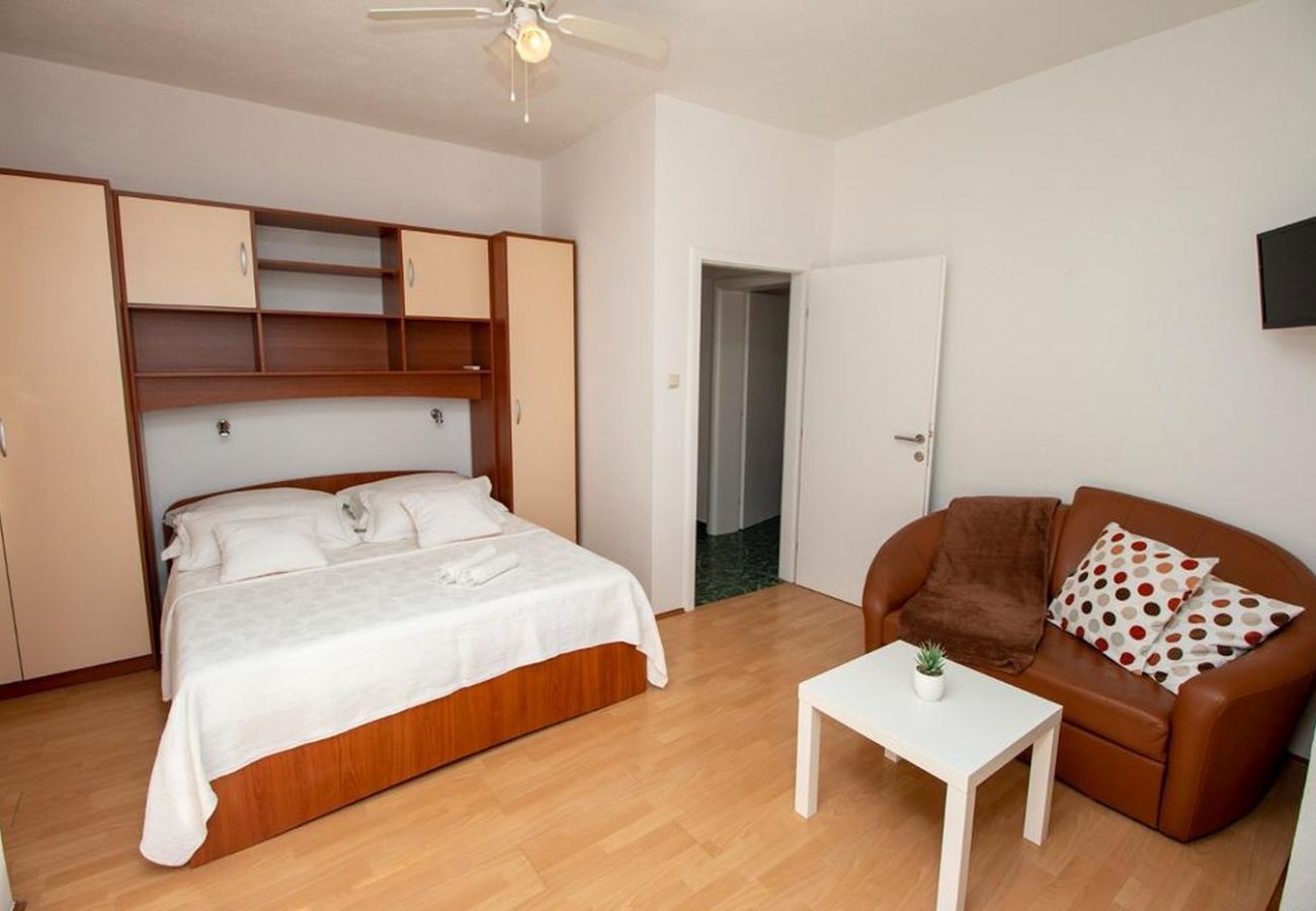 Appartement à Duce - Appartement dans Duće avec vue mer, Balcon, Climatisation, WIFI (4172-1)