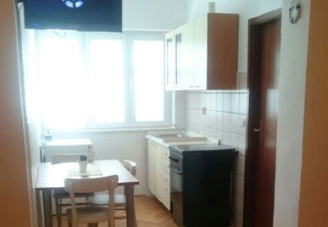 Appartement à Duce - Appartement dans Duće avec vue mer, Balcon, Climatisation, WIFI (4174-1)