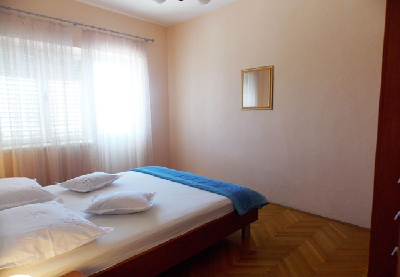 Appartement à Duce - Appartement dans Duće avec vue mer, Balcon, Climatisation, WIFI (4174-1)