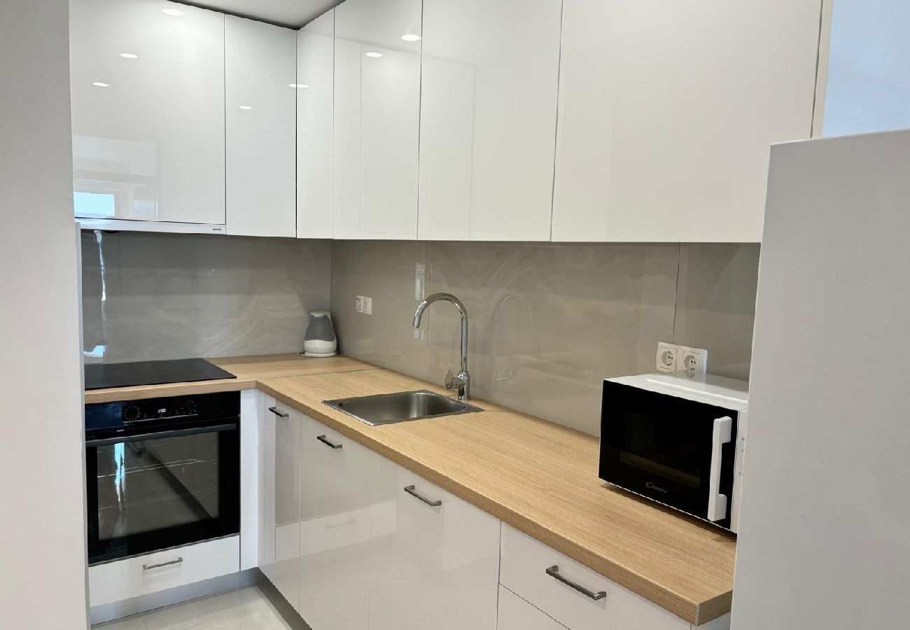 Appartement à Duce - Appartement dans Duće avec vue mer, Balcon, Climatisation, WIFI (4174-8)