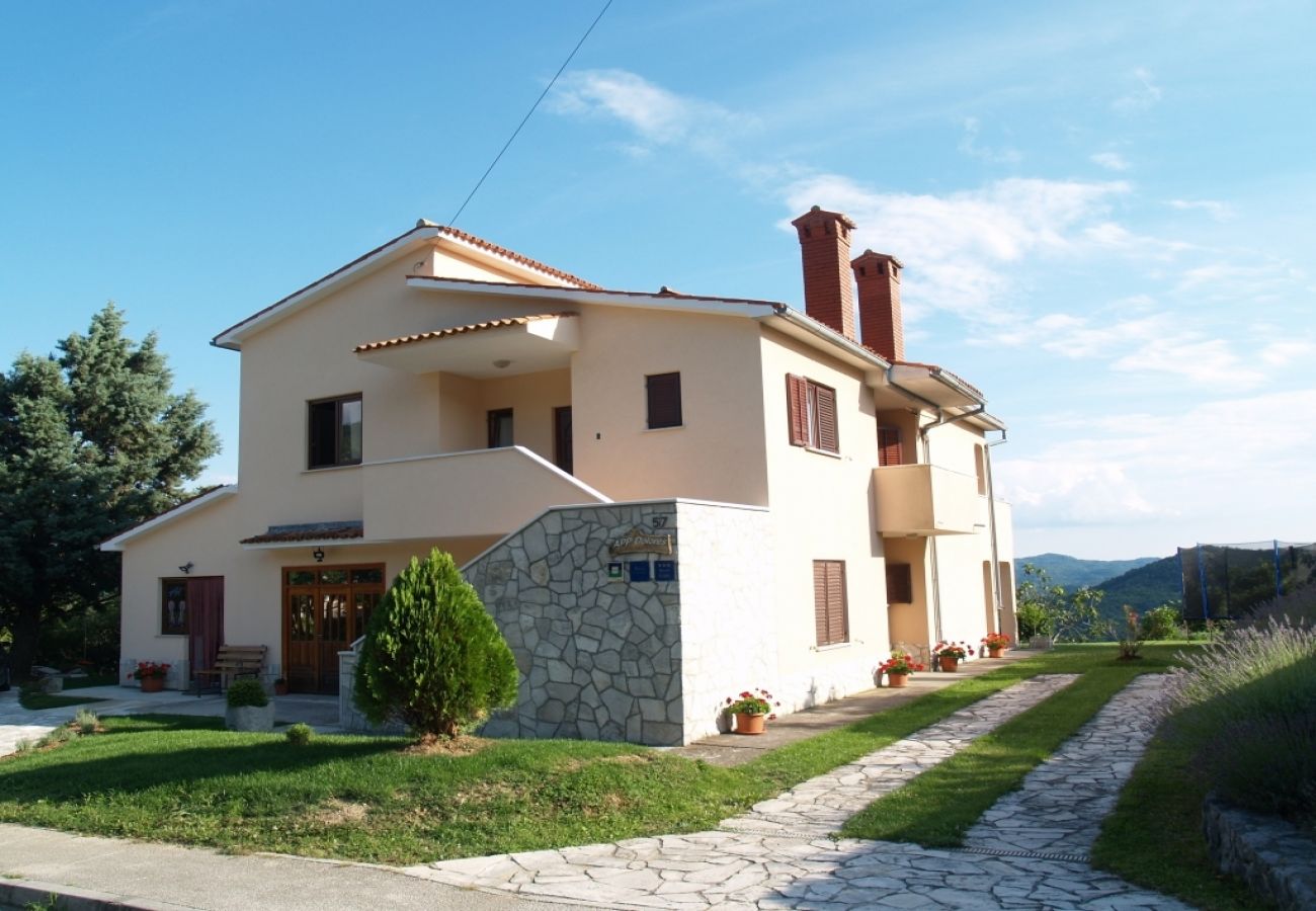 Appartement à Roc - Appartement dans Roč avec terrasse, Climatisation, WIFI, Machine à laver (4194-2)