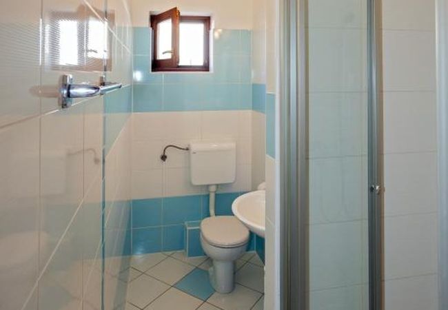 Appartement à Rogoznica - Appartement dans Rogoznica avec terrasse, Climatisation, WIFI (3338-3) Appartement à Rogoznica - Appartement dans Rogoznica avec terrasse, Climatisation, WIFI (3338-3)