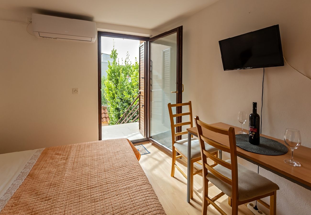 Chambres d'hôtes à Rogoznica - Chambre dans Rogoznica avec WIFI (3338-5)