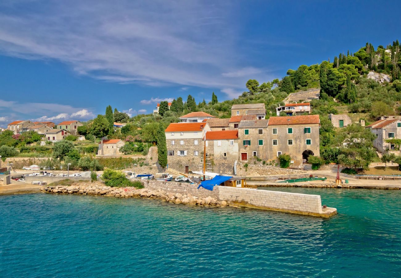 Maison à Lukoran - Maison de vacances dans Lukoran avec vue mer, terrasse, Climatisation, WIFI (4200-1)