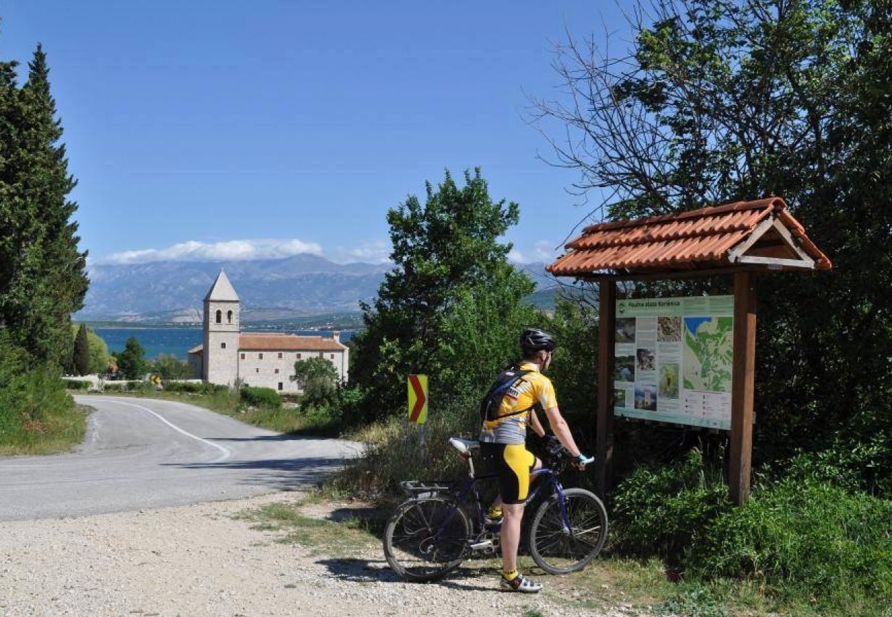 Appartement à Donji Karin - Appartement dans Karin Gornji avec vue mer, Balcon, Climatisation, WIFI (4207-1)