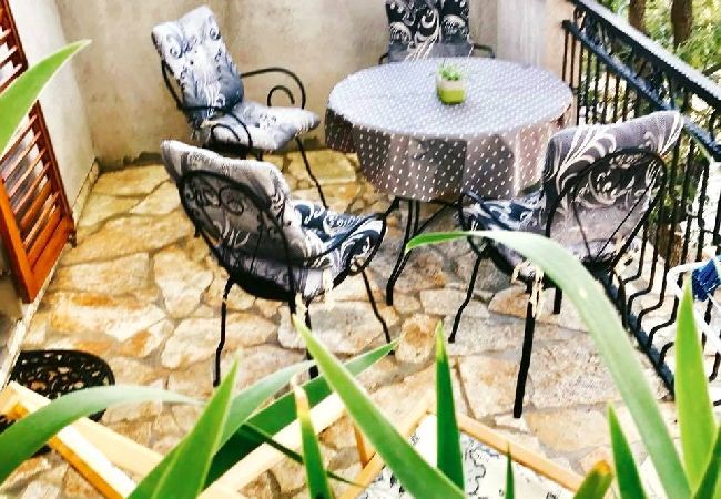 Appartement à Donji Karin - Appartement dans Karin Gornji avec vue mer, terrasse, Climatisation, WIFI (4207-3) Appartement à Donji Karin - Appartement dans Karin Gornji avec vue mer, terrasse, Climatisation, WIFI (4207-3)