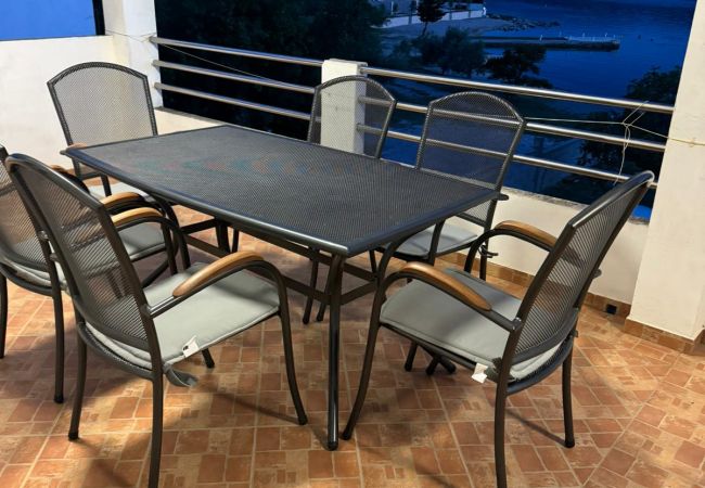 Appartement à Seline - Appartement à Seline avec vue sur la mer, terrasse, W-LAN, lave-linge (4209-2) Appartement à Seline - Appartement à Seline avec vue sur la mer, terrasse, W-LAN, lave-linge (4209-2)