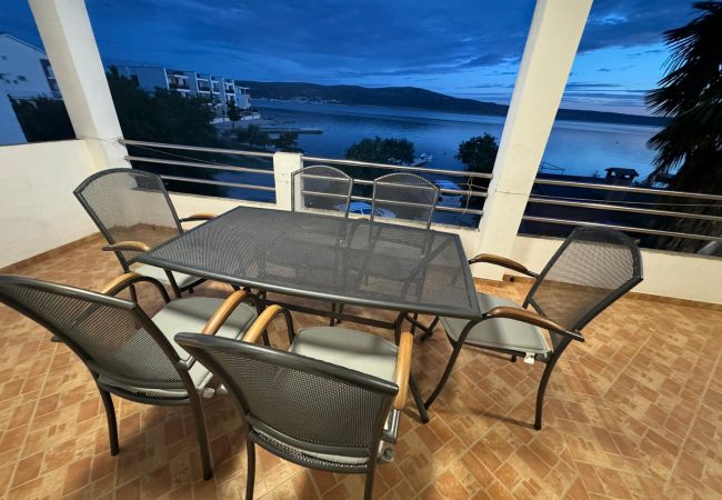 Appartement à Seline - Appartement à Seline avec vue sur la mer, terrasse, W-LAN, lave-linge (4209-2) Appartement à Seline - Appartement à Seline avec vue sur la mer, terrasse, W-LAN, lave-linge (4209-2)