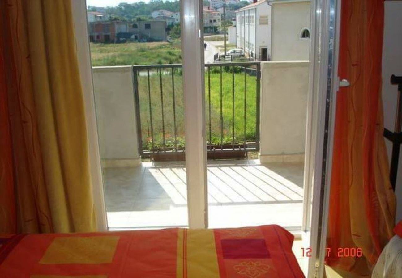 Appartement à Lopar - Appartement dans Lopar avec Balcon, Climatisation, WIFI (4224-3)