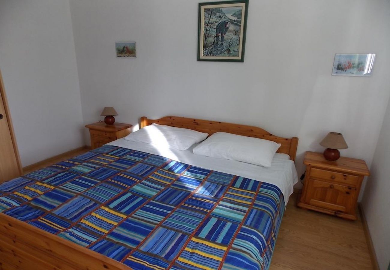 Appartement à Trogir - Appartement dans Trogir avec vue mer, Balcon, Climatisation, WIFI (4236-2)