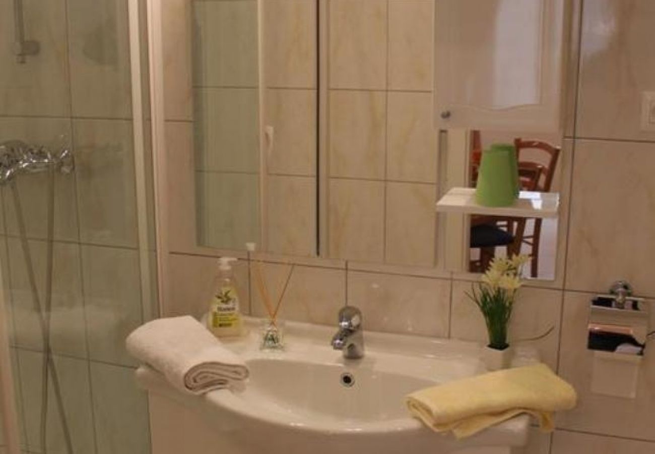 Appartement à Dubrovnik - Appartement dans Dubrovnik avec Climatisation, WIFI, Machine à laver (4246-2)