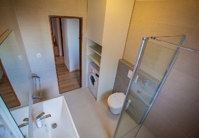 Appartement à Cres - Appartement dans Cres avec vue mer, Balcon, Climatisation, WIFI (4249-1) Appartement à Cres - Appartement dans Cres avec vue mer, Balcon, Climatisation, WIFI (4249-1)