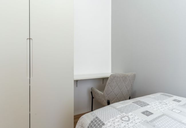 Appartement à Cres - Appartement dans Cres avec vue mer, Balcon, Climatisation, WIFI (4249-1) Appartement à Cres - Appartement dans Cres avec vue mer, Balcon, Climatisation, WIFI (4249-1)