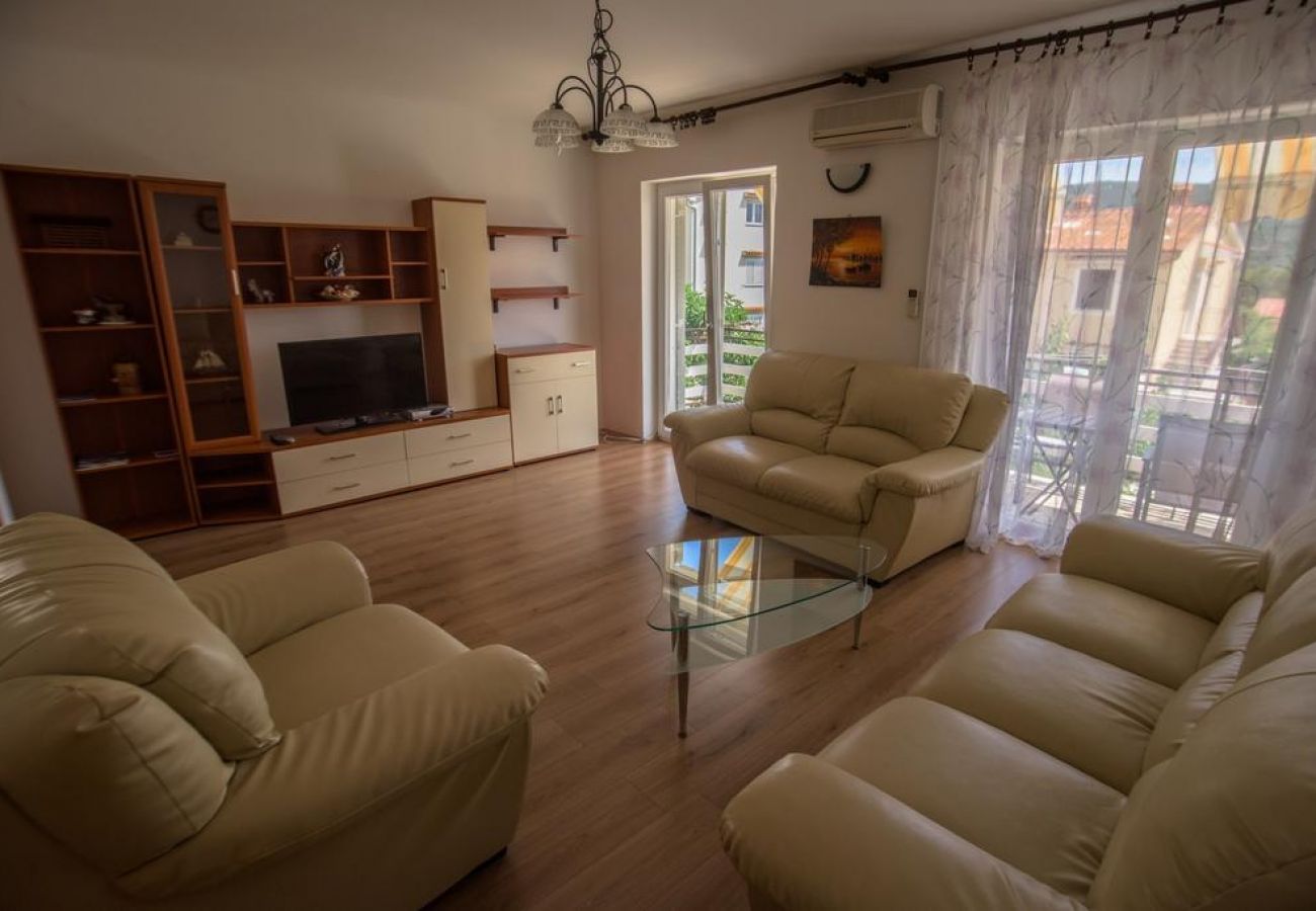 Appartement à Cres - Appartement dans Cres avec vue mer, Balcon, Climatisation, WIFI (4249-1)