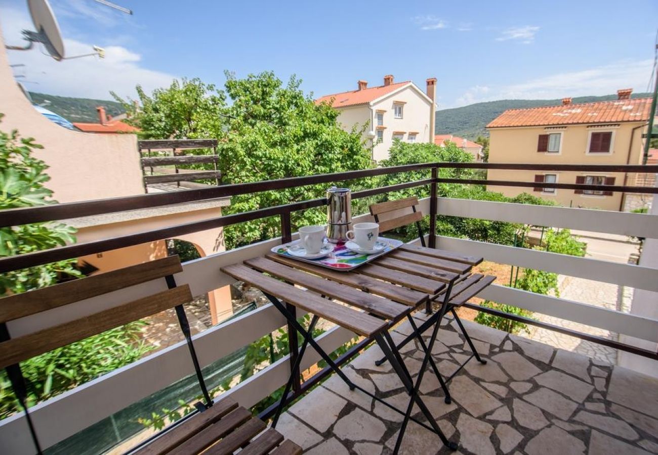 Appartement à Cres - Appartement dans Cres avec vue mer, Balcon, Climatisation, WIFI (4249-1)