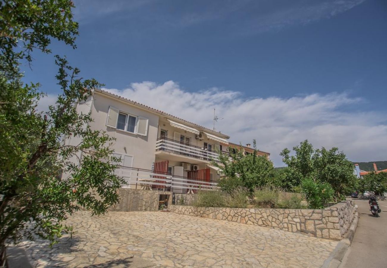 Appartement à Cres - Appartement dans Cres avec vue mer, Balcon, Climatisation, WIFI (4249-1)