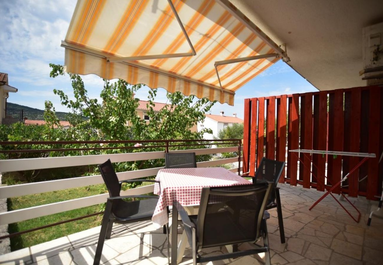 Appartement à Cres - Appartement dans Cres avec Balcon, Climatisation, WIFI, Machine à laver (4249-2)