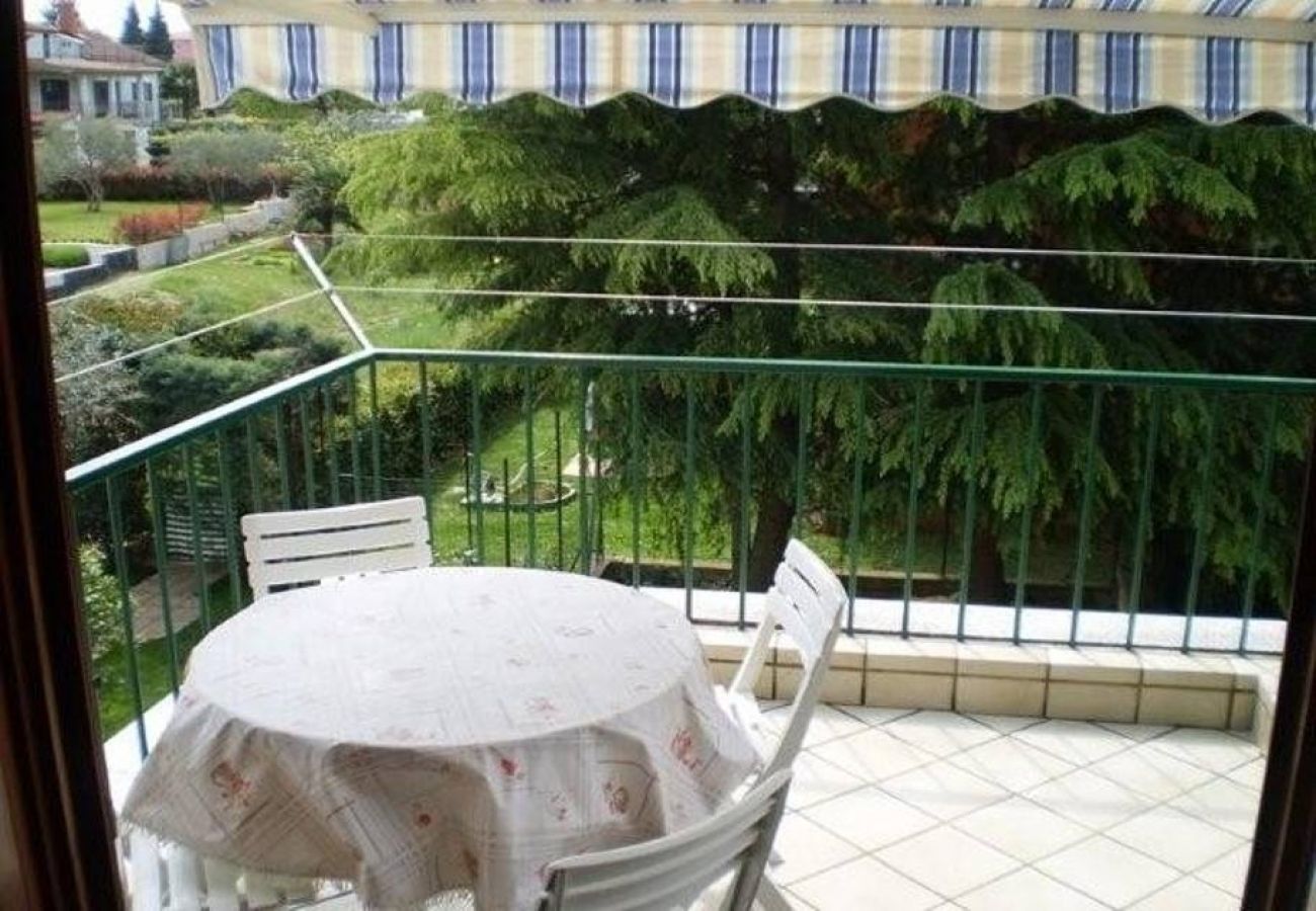 Appartement à Umag - Appartement dans Umag avec terrasse, Climatisation, WIFI (4259-1)