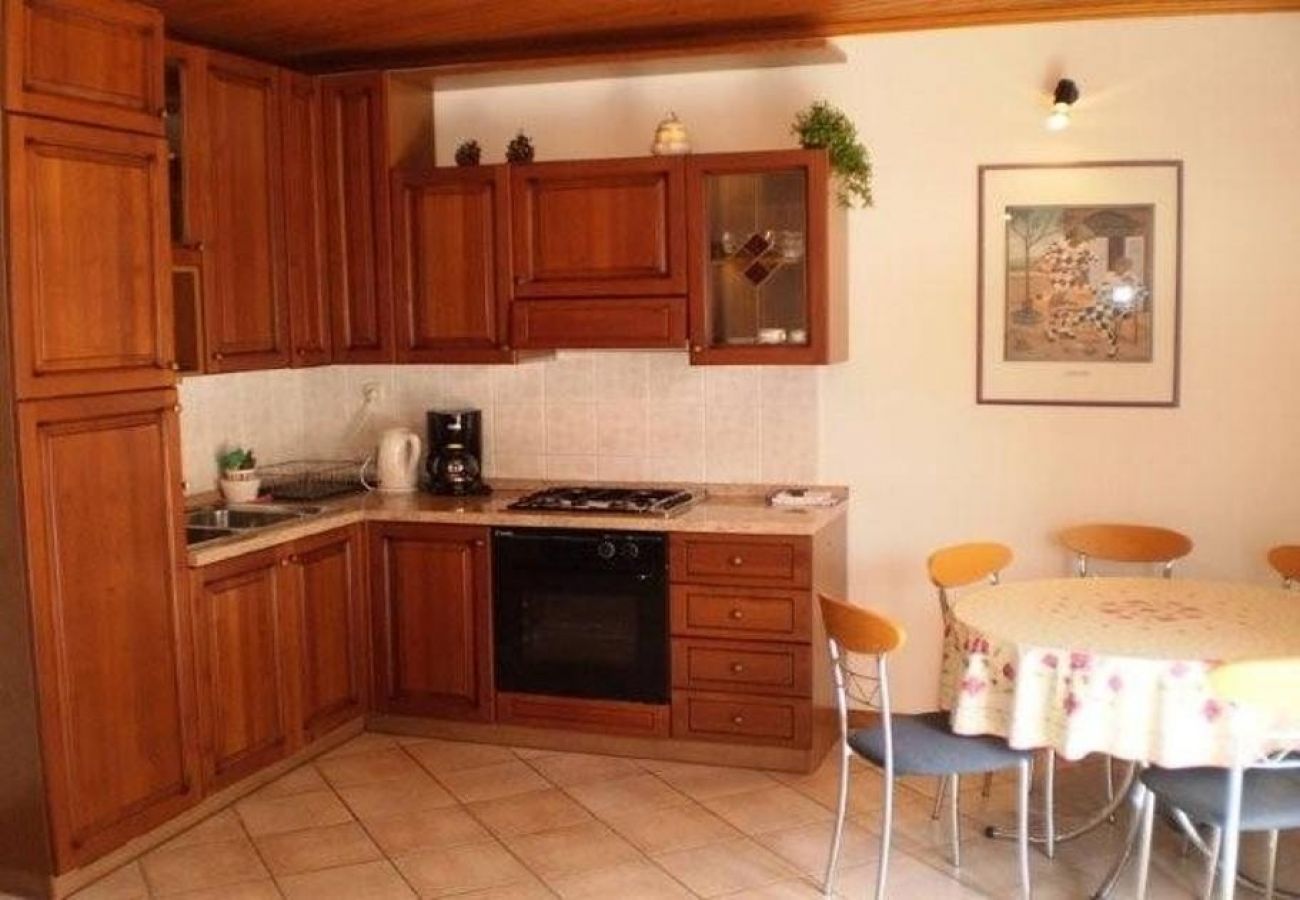 Appartement à Umag - Appartement dans Umag avec terrasse, Climatisation, WIFI (4259-1)