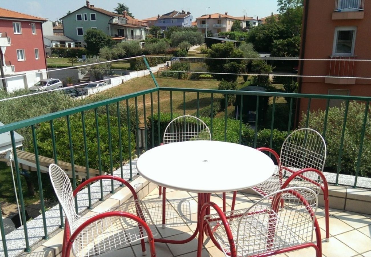 Appartement à Umag - Appartement dans Umag avec terrasse, Climatisation, WIFI (4259-1)