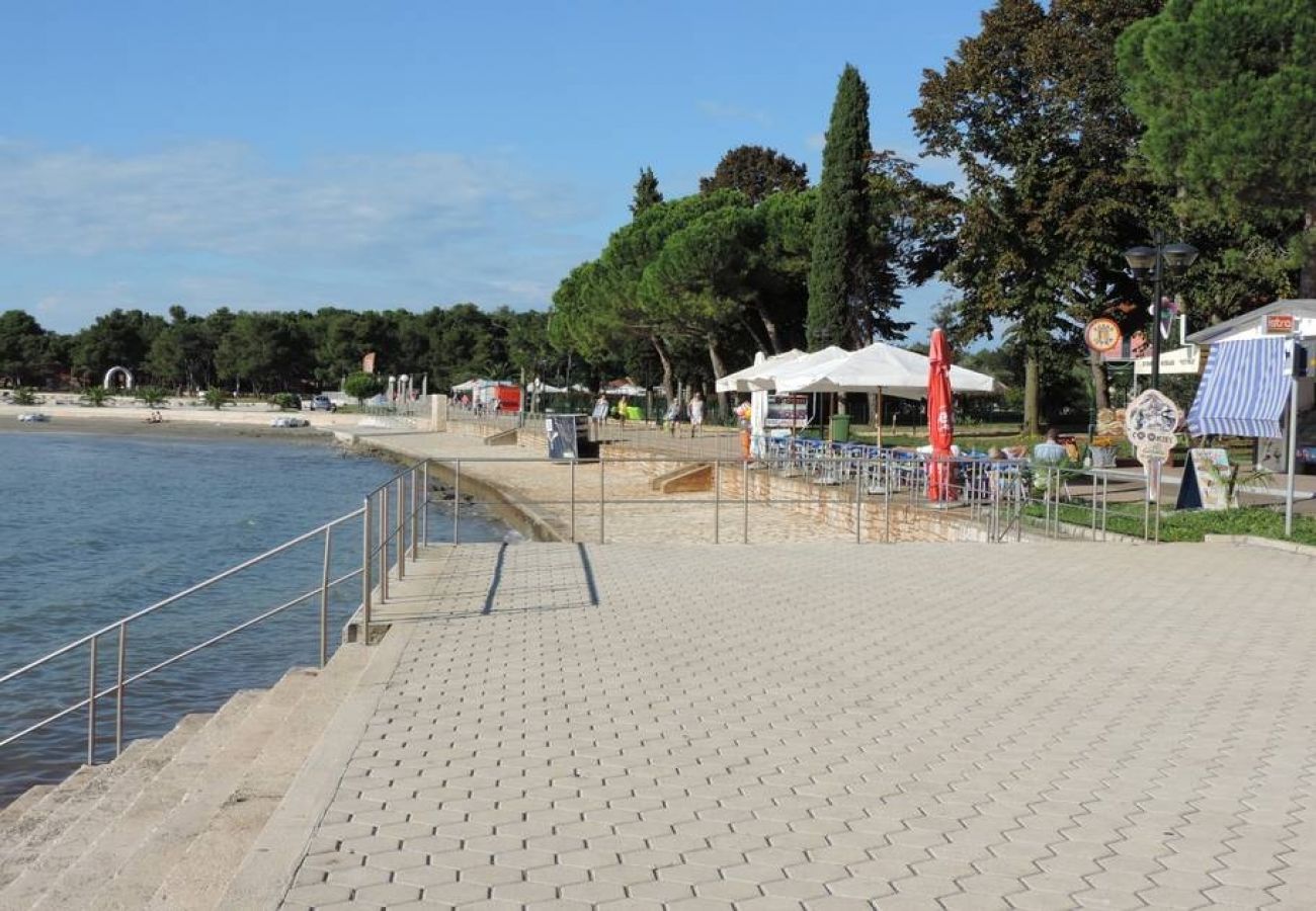 Appartement à Umag - Appartement dans Umag avec terrasse, Climatisation, WIFI (4259-1)