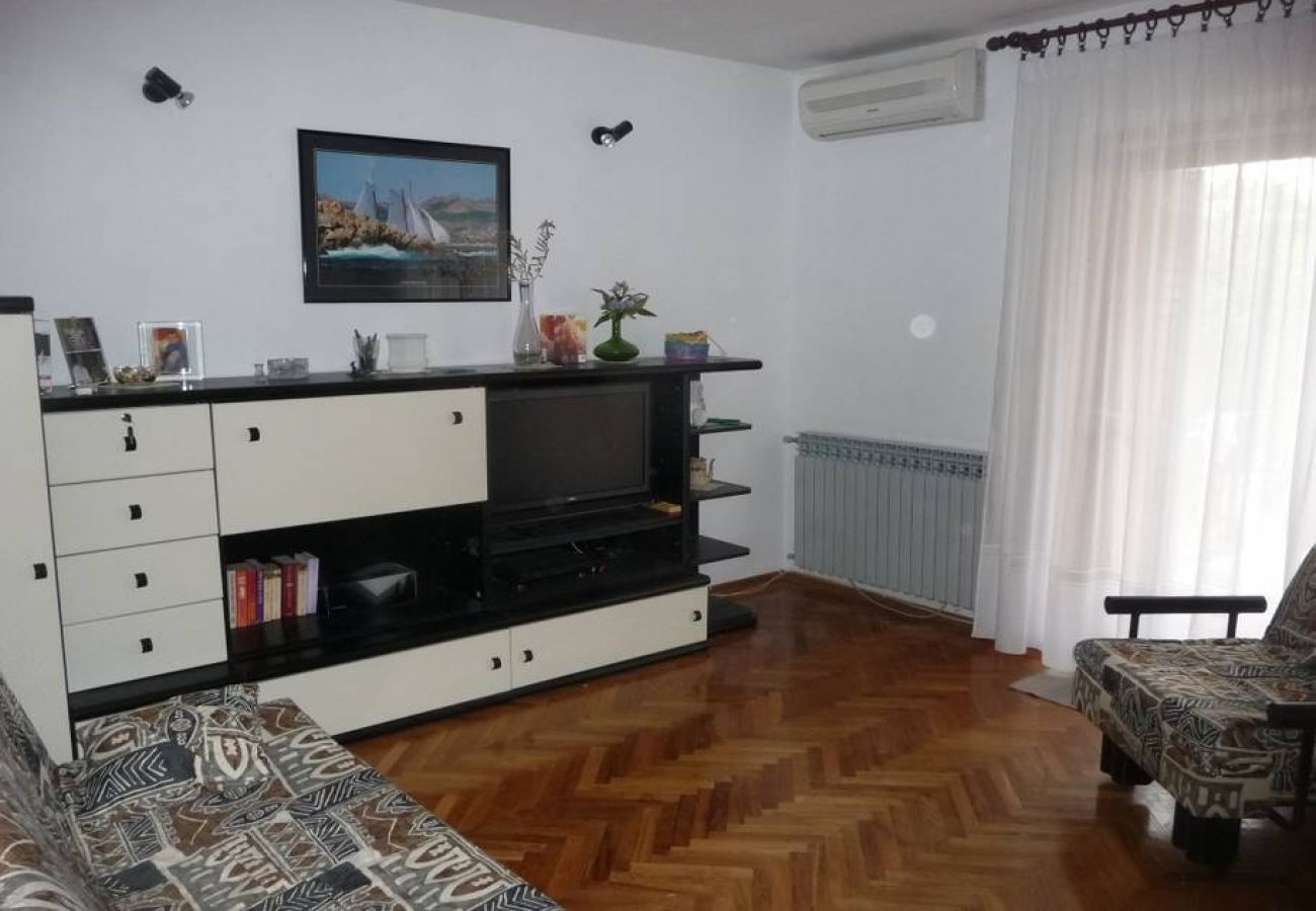 Appartement à Umag - Appartement dans Umag avec terrasse, Climatisation, WIFI (4259-2)