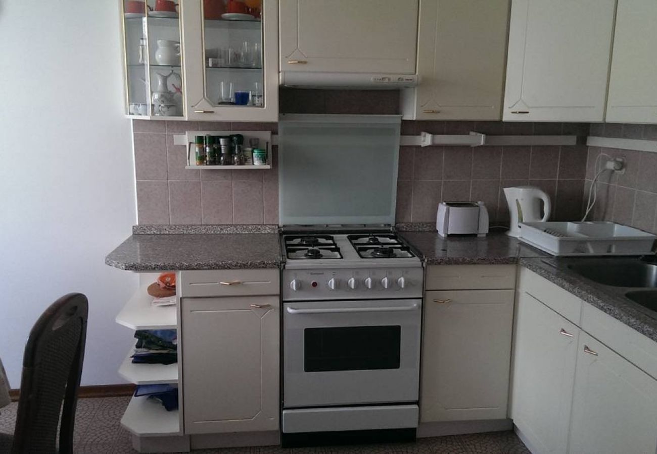 Appartement à Umag - Appartement dans Umag avec terrasse, Climatisation, WIFI (4259-2)