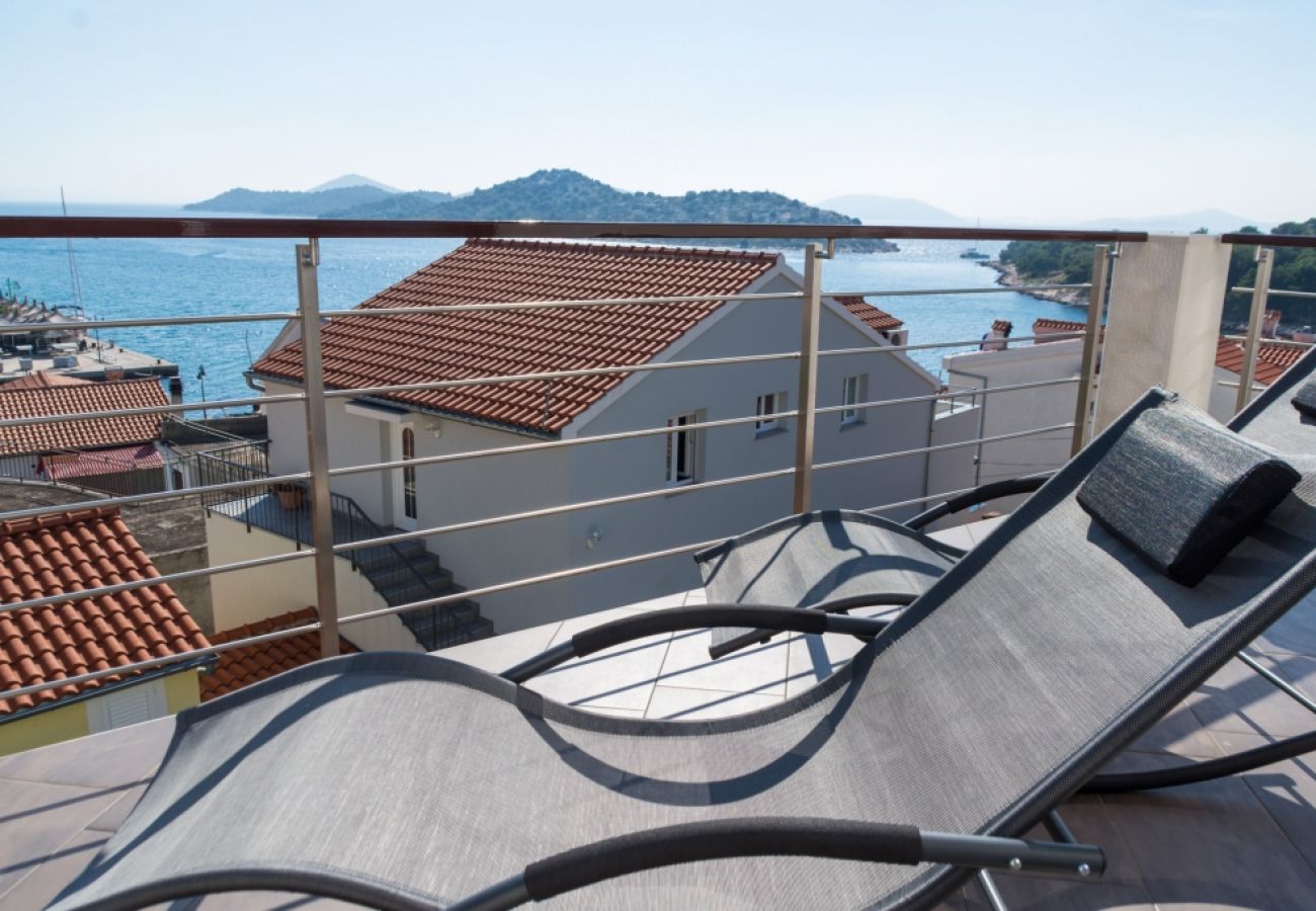 Appartement à Tribunj - Appartement dans Tribunj avec vue mer, terrasse, Climatisation, WIFI (4265-1)