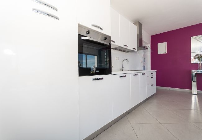 Appartement à Tribunj - Appartement dans Tribunj avec vue mer, terrasse, Climatisation, WIFI (4265-2) Appartement à Tribunj - Appartement dans Tribunj avec vue mer, terrasse, Climatisation, WIFI (4265-2)