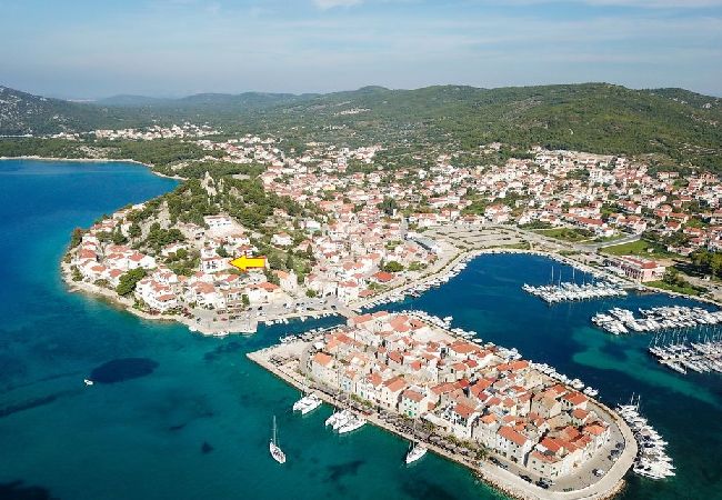 Appartement à Tribunj - Appartement dans Tribunj avec vue mer, terrasse, Climatisation, WIFI (4265-2) Appartement à Tribunj - Appartement dans Tribunj avec vue mer, terrasse, Climatisation, WIFI (4265-2)