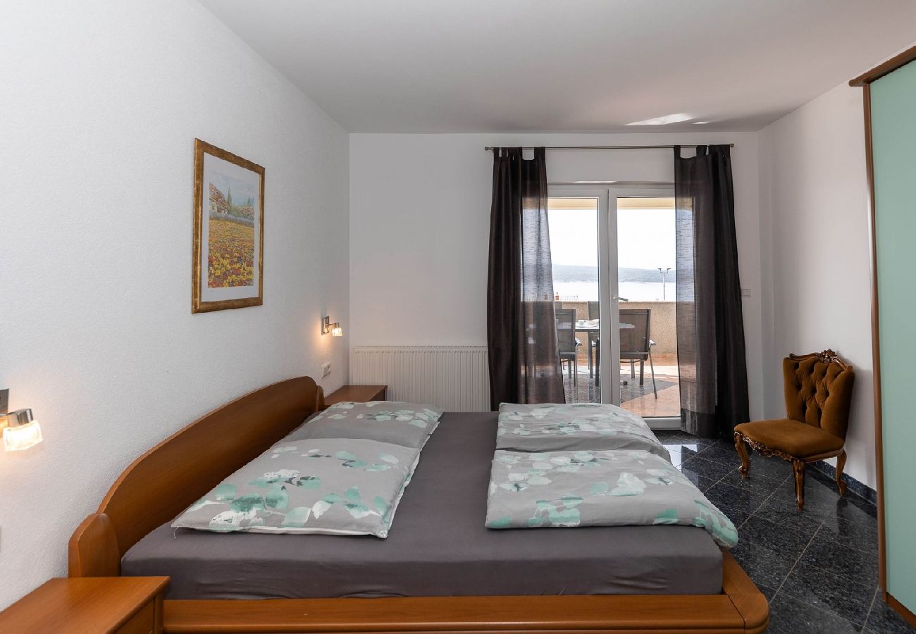 Appartement à Crikvenica - Appartement dans Crikvenica avec vue mer, Climatisation, WIFI, Machine à laver (4267-2)