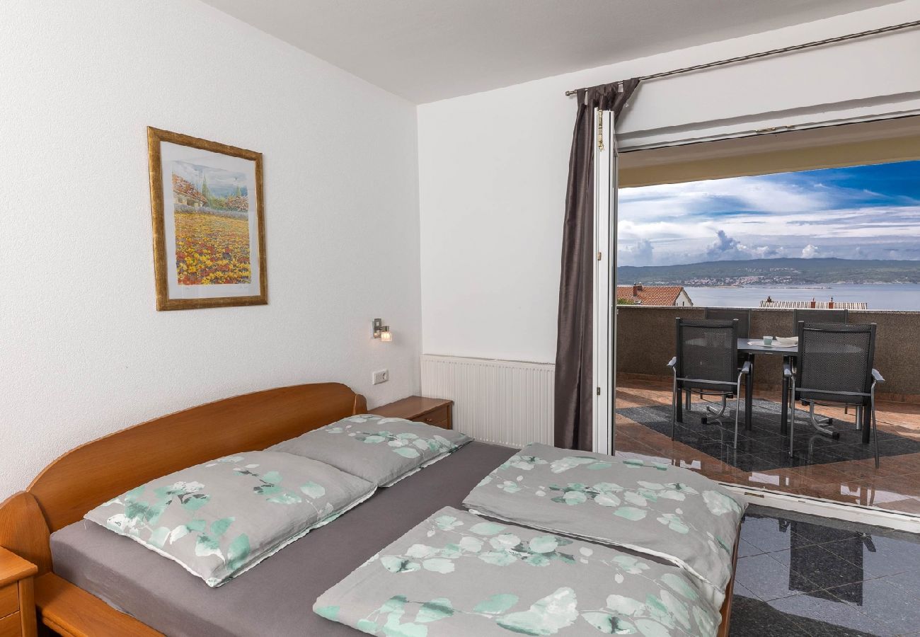 Appartement à Crikvenica - Appartement dans Crikvenica avec vue mer, Climatisation, WIFI, Machine à laver (4267-2)